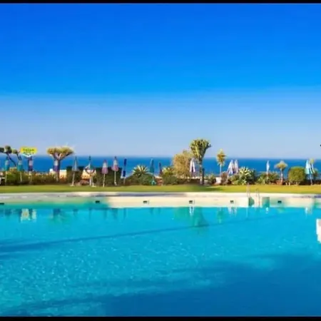 Precioso Mandarinos Con Vistas Al Mar Апартаменти *