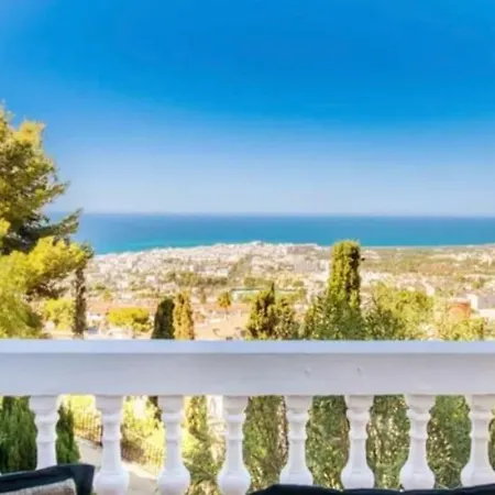 Precioso Mandarinos Con Vistas Al Mar