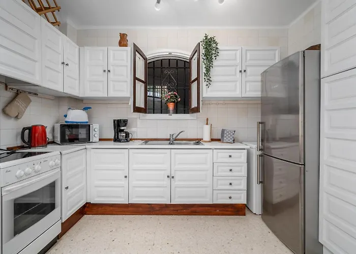 Precioso Mandarinos Con Vistas Al Mar Нерха